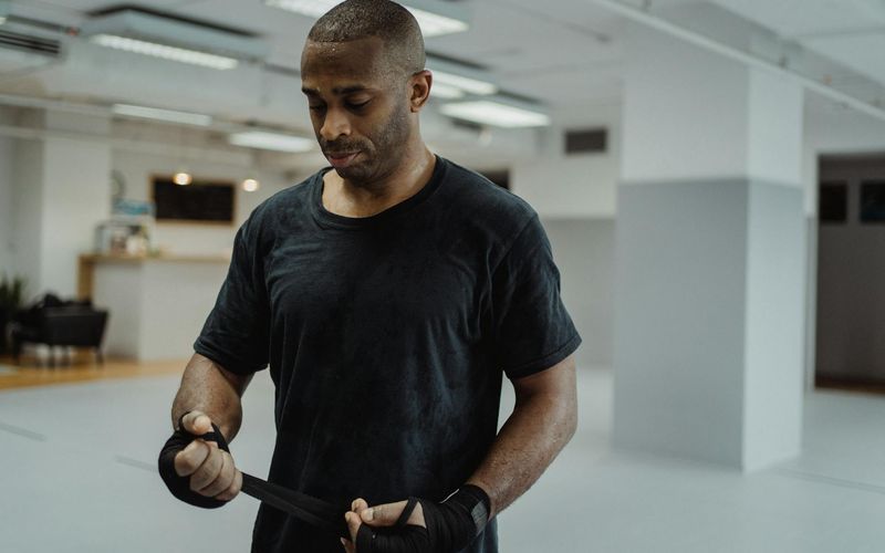 Man focusing during a calm strength session